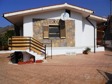 Casa vacanze 150m dal mare. Agnone (Acciaroli)