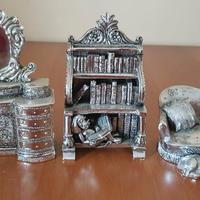 Miniature mobili argentati