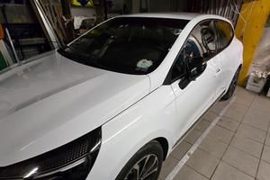 Renault clio techno giugno 2024