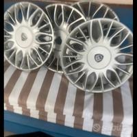4 copricerchi lancia Ypsilon da 15 tutto 10 euro 
