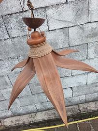 Lampadario con foglie di palma