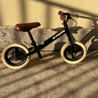 Bici a spinta senza pedali