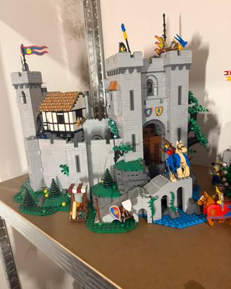 Lego castello 10305