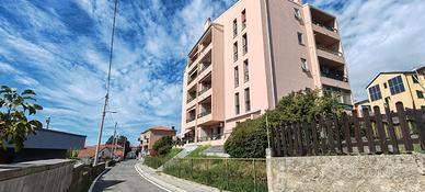 Erta Sant'Anna, appartamento con giardino privato