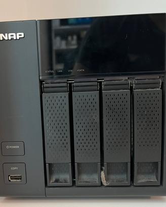 NAS QNAP TS-412