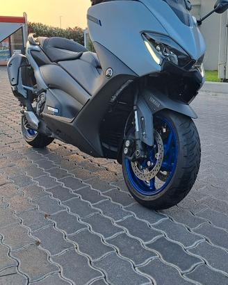 Tmax  560