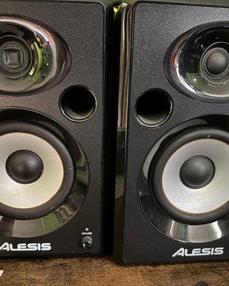 Alesis elevate 5