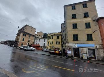 Immobile in asta di 207 m² con 5 locali a Genova