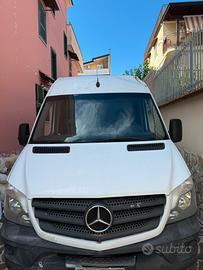 Mercedes benz sprinter