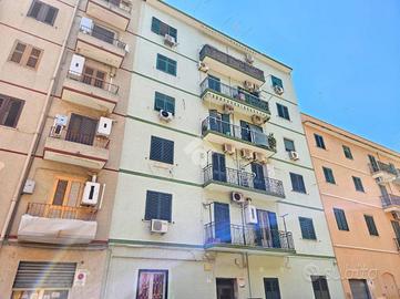 2 LOCALI A TARANTO