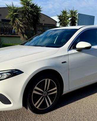 Mercedes-benz A 250 e Automatic EQ-Power Business