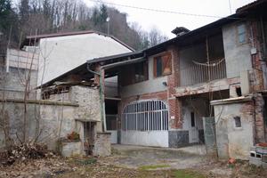 Rustico da ristrutturare