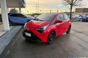 Toyota Aygo 1.0 72 CV x-play