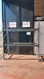 scaffali industriali