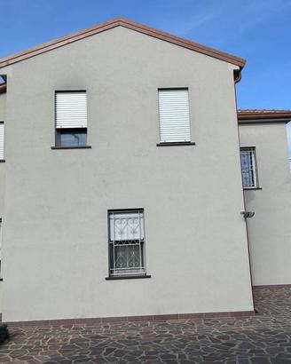 Villa di 450 m² con più di 5 locali e box auto dop