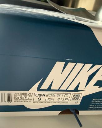 Nike JORDAN 1