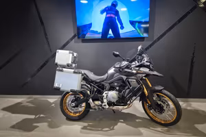 Voge Valico 900 DSX Promo Valige