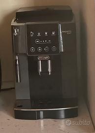 macchina da caffè in chicchi 