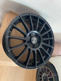 Oz Racing Superturismo 8x18 Yaris GR