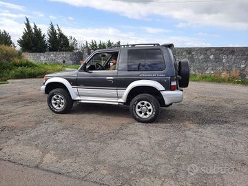Fuoristrada Pajero sport