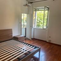 Ampia stanza matrimoniale ad uso singola