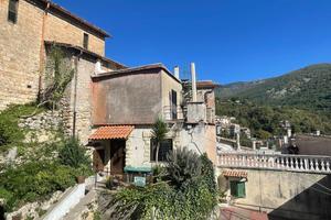 CASA INDIPENDENTE A SUBIACO