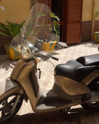 Aprilia Scarabeo 125