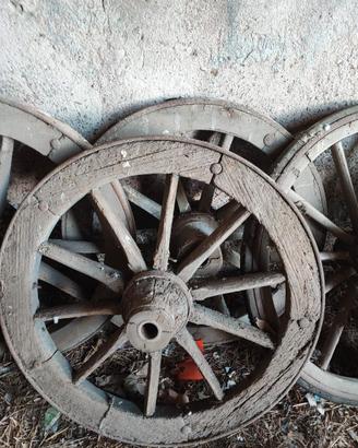 RUOTE VINTAGE DA RESTAURARE