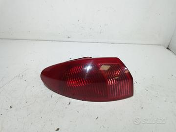 Ricambio fanale post. sinistro ALFA ROMEO 147 2000