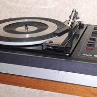 Anni 70, giradischi vintage e vinile