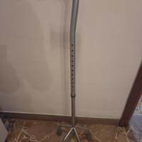 Quadripode bastone anziani disabili