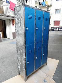 armadio stile industriale 
