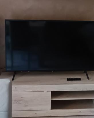 Televisore Samsung smart TV uhd 50 pollici 