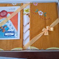 Tovaglia cotone nuova per 12 ricamata