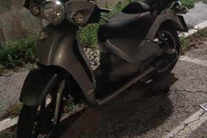 Aprilia Scarabeo 250