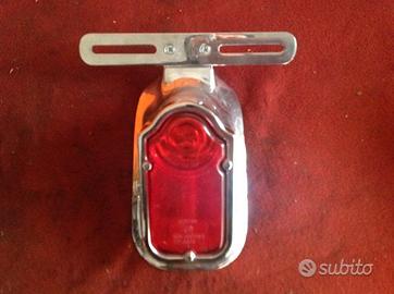 Faro posteriore tombstone