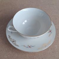 4 TAZZE DA TEA IN PORCELLANA CON PIATTINO