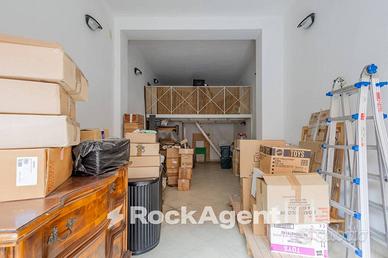 APPARTAMENTO , POSSIBILE CAMBIO IN BOX