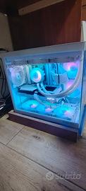 PC Gaming full white Ryzen 7  9700X + RX9060XT16gb