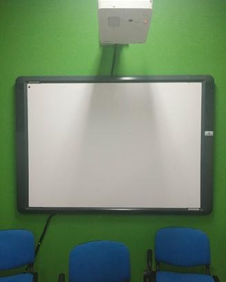 Lavagna Abv578pro + proiettore NEC UM280X