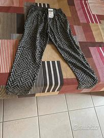 pantaloni 