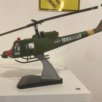 Elicottero Huey Ab 205 scala 1/32 Hooc & Roberts