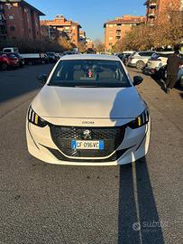 Peugeut 208-GT