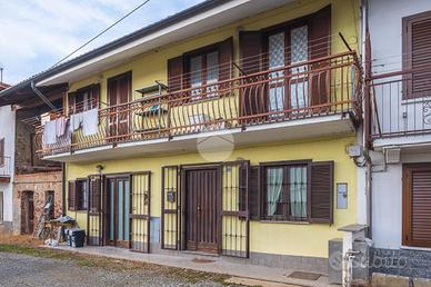 CASA SEMINDIPENDENTE A FIANO