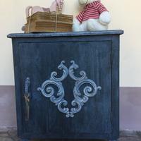 Mobiletto/comodino vintage rivisitato shabby chic