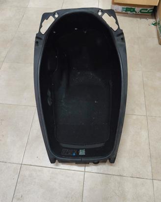 USATO 00181376 VANO SOTTOSELLA PORTAOGGETTI KYMCO 
