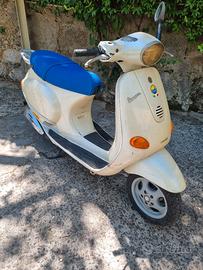 Piaggio Vespa 125 ET4 - 1999