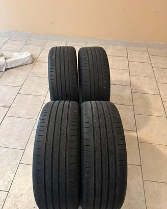 Gomme estive 215/50/18