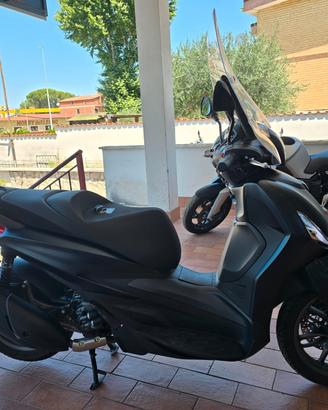 Piaggio Beverly 300 HPE 2024 UNIPRO KM 14.477