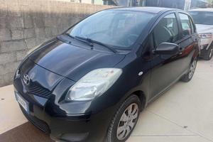 TOYOTA Yaris 1.0 5p Now BENZINA/GPL senza nessun